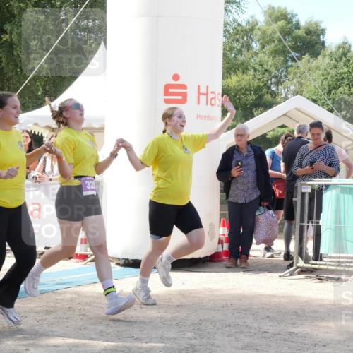 07.09.2025 - 19. Norderstedt Triathlon Zöllner http://msf.ph/oto/8788898 07.09.2025 13:56:04 Ziel 329 meine-sportfotos.de