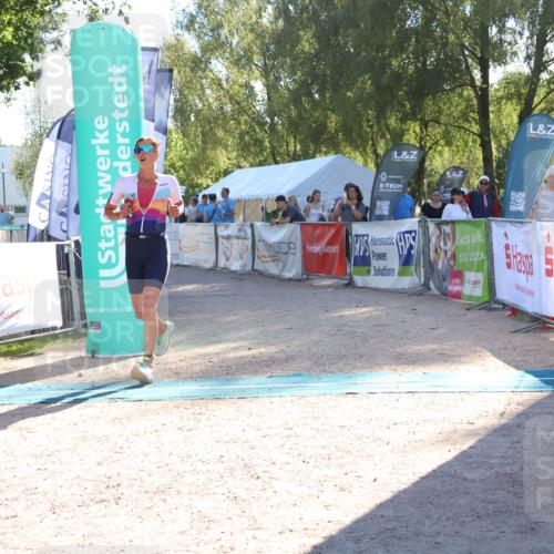 07.09.2025 - 19. Norderstedt Triathlon Zöllner http://msf.ph/oto/8788931 07.09.2025 16:12:18 Ziel 475 meine-sportfotos.de
