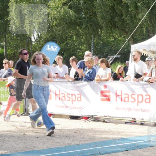 07.09.2025 - 19. Norderstedt Triathlon Zöllner http://msf.ph/oto/8788932 07.09.2025 13:57:08 Ziel 310, 336 meine-sportfotos.de