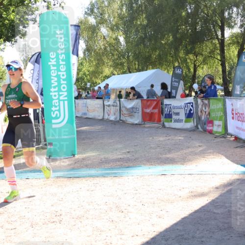 07.09.2025 - 19. Norderstedt Triathlon Zöllner http://msf.ph/oto/8788988 07.09.2025 16:13:50 Ziel 469, 1503 meine-sportfotos.de