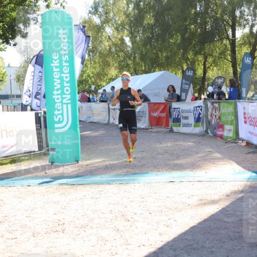 07.09.2025 - 19. Norderstedt Triathlon Zöllner http://msf.ph/oto/8789002 07.09.2025 16:13:54 Ziel 469, 1503 meine-sportfotos.de
