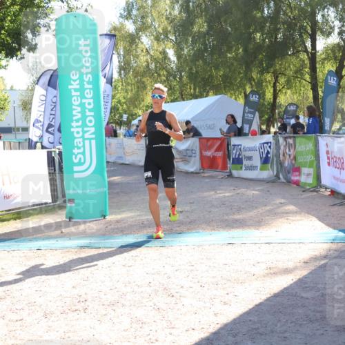 07.09.2025 - 19. Norderstedt Triathlon Zöllner http://msf.ph/oto/8789010 07.09.2025 16:13:54 Ziel 469, 1503 meine-sportfotos.de
