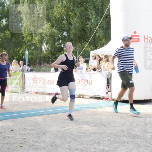 07.09.2025 - 19. Norderstedt Triathlon Zöllner http://msf.ph/oto/8789024 07.09.2025 13:59:04 Ziel 350 meine-sportfotos.de