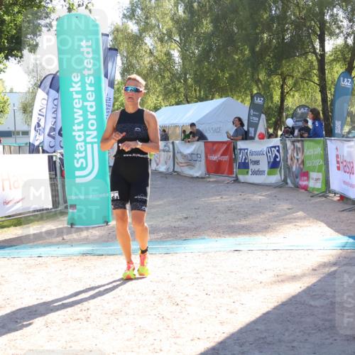 07.09.2025 - 19. Norderstedt Triathlon Zöllner http://msf.ph/oto/8789025 07.09.2025 16:13:55 Ziel 469, 1503 meine-sportfotos.de