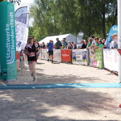 07.09.2025 - 19. Norderstedt Triathlon Zöllner http://msf.ph/oto/8789026 07.09.2025 13:48:13 Ziel 311, 777, 1298 meine-sportfotos.de