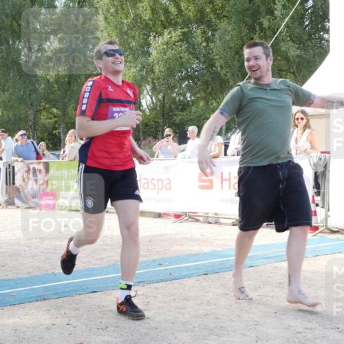07.09.2025 - 19. Norderstedt Triathlon Zöllner http://msf.ph/oto/8789041 07.09.2025 13:59:22 Ziel 325 meine-sportfotos.de