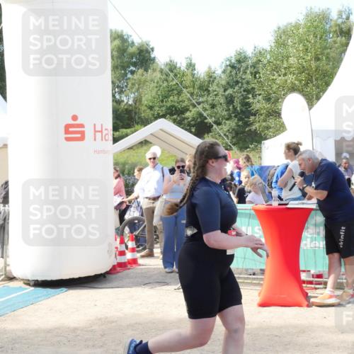 07.09.2025 - 19. Norderstedt Triathlon Zöllner http://msf.ph/oto/8789044 07.09.2025 13:59:40 Ziel 211 meine-sportfotos.de