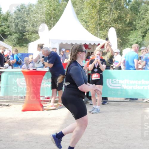 07.09.2025 - 19. Norderstedt Triathlon Zöllner http://msf.ph/oto/8789047 07.09.2025 13:59:40 Ziel 211 meine-sportfotos.de