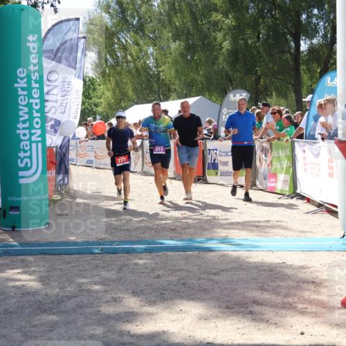 07.09.2025 - 19. Norderstedt Triathlon Zöllner http://msf.ph/oto/8789062 07.09.2025 13:48:17 Ziel 311, 777, 1298 meine-sportfotos.de
