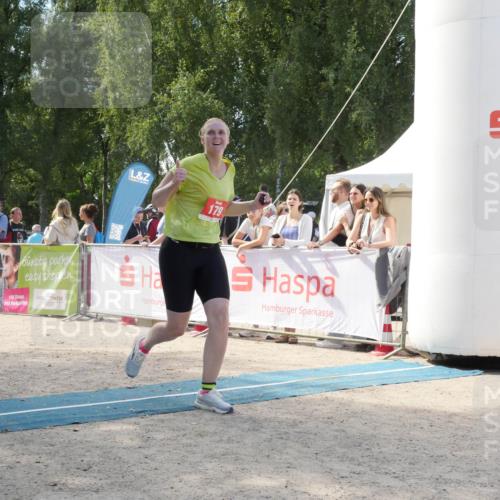 07.09.2025 - 19. Norderstedt Triathlon Zöllner http://msf.ph/oto/8789072 07.09.2025 14:00:06 Ziel 179 meine-sportfotos.de