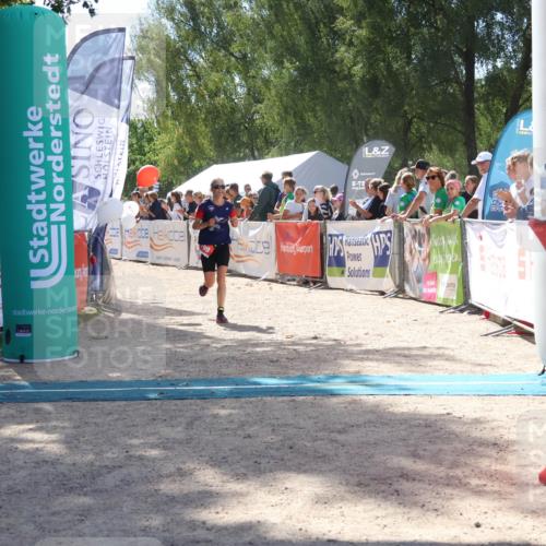 07.09.2025 - 19. Norderstedt Triathlon Zöllner http://msf.ph/oto/8789093 07.09.2025 13:48:22 Ziel 311, 352, 777, 799 meine-sportfotos.de