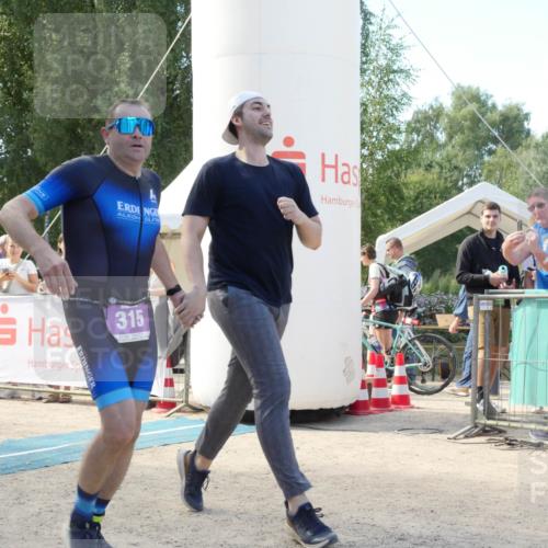 07.09.2025 - 19. Norderstedt Triathlon Zöllner http://msf.ph/oto/8789094 07.09.2025 14:00:21 Ziel 315, 339 meine-sportfotos.de