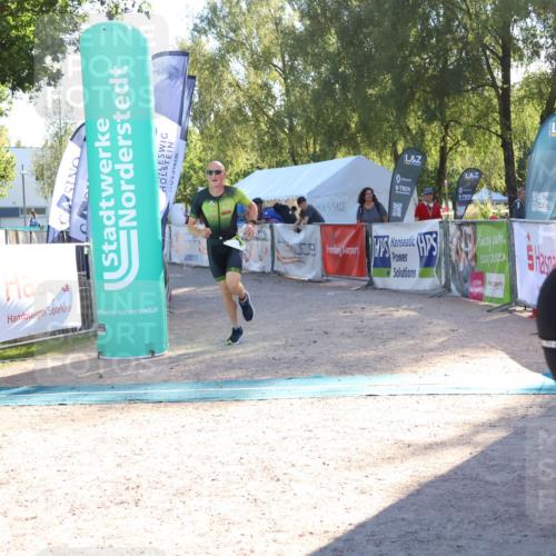 07.09.2025 - 19. Norderstedt Triathlon Zöllner http://msf.ph/oto/8789105 07.09.2025 16:15:43 Ziel 1483 meine-sportfotos.de