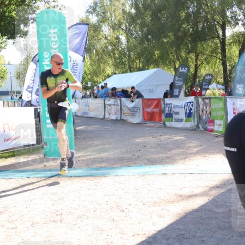 07.09.2025 - 19. Norderstedt Triathlon Zöllner http://msf.ph/oto/8789115 07.09.2025 16:15:44 Ziel 1483 meine-sportfotos.de