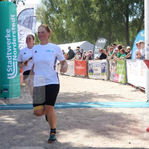 07.09.2025 - 19. Norderstedt Triathlon Zöllner http://msf.ph/oto/8789117 07.09.2025 13:48:28 Ziel 352, 799 meine-sportfotos.de