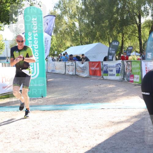 07.09.2025 - 19. Norderstedt Triathlon Zöllner http://msf.ph/oto/8789120 07.09.2025 16:15:44 Ziel 1483 meine-sportfotos.de