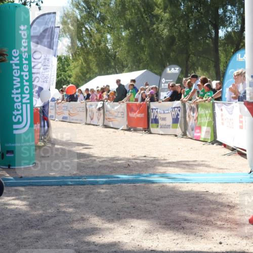07.09.2025 - 19. Norderstedt Triathlon Zöllner http://msf.ph/oto/8789126 07.09.2025 13:48:28 Ziel 352, 799 meine-sportfotos.de