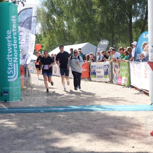 07.09.2025 - 19. Norderstedt Triathlon Zöllner http://msf.ph/oto/8789133 07.09.2025 13:48:40 Ziel 334, 1344 meine-sportfotos.de