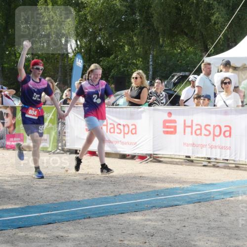 07.09.2025 - 19. Norderstedt Triathlon Zöllner http://msf.ph/oto/8789134 07.09.2025 14:03:06 Ziel 804 meine-sportfotos.de