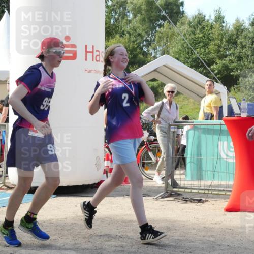 07.09.2025 - 19. Norderstedt Triathlon Zöllner http://msf.ph/oto/8789145 07.09.2025 14:03:08 Ziel 804 meine-sportfotos.de