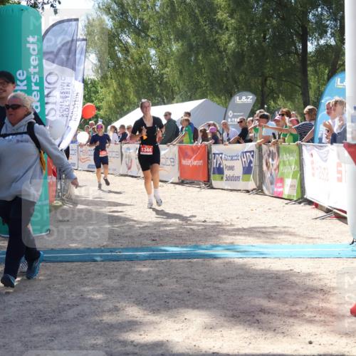 07.09.2025 - 19. Norderstedt Triathlon Zöllner http://msf.ph/oto/8789158 07.09.2025 13:48:42 Ziel 153, 334, 1292, 1344 meine-sportfotos.de