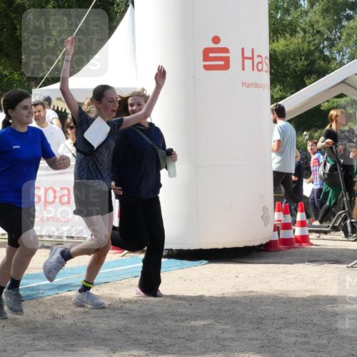 07.09.2025 - 19. Norderstedt Triathlon Zöllner http://msf.ph/oto/8789160 07.09.2025 14:04:29 Ziel 359 meine-sportfotos.de