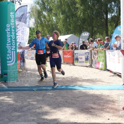 07.09.2025 - 19. Norderstedt Triathlon Zöllner http://msf.ph/oto/8789164 07.09.2025 13:48:46 Ziel 153, 264, 334, 1292, 1344 meine-sportfotos.de