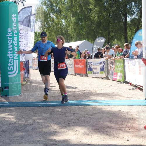 07.09.2025 - 19. Norderstedt Triathlon Zöllner http://msf.ph/oto/8789167 07.09.2025 13:48:47 Ziel 153, 264, 334, 1292, 1344 meine-sportfotos.de