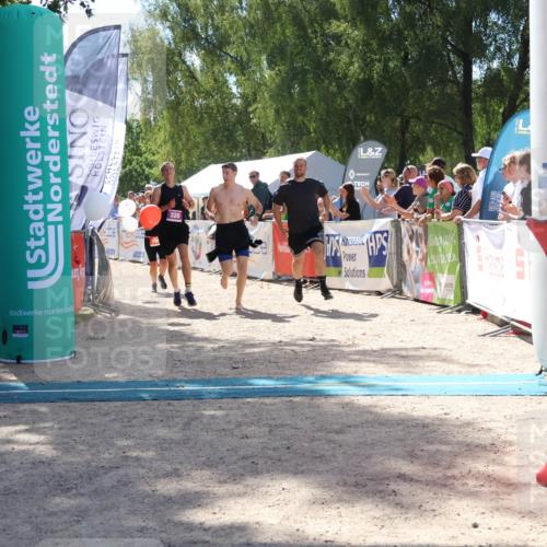 07.09.2025 - 19. Norderstedt Triathlon Zöllner http://msf.ph/oto/8789193 07.09.2025 13:49:23 Ziel 320, 789 meine-sportfotos.de