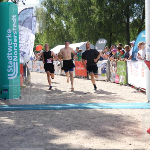 07.09.2025 - 19. Norderstedt Triathlon Zöllner http://msf.ph/oto/8789199 07.09.2025 13:49:24 Ziel 320, 789 meine-sportfotos.de