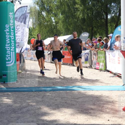 07.09.2025 - 19. Norderstedt Triathlon Zöllner http://msf.ph/oto/8789202 07.09.2025 13:49:24 Ziel 320, 789 meine-sportfotos.de