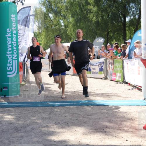 07.09.2025 - 19. Norderstedt Triathlon Zöllner http://msf.ph/oto/8789209 07.09.2025 13:49:25 Ziel 320, 789 meine-sportfotos.de