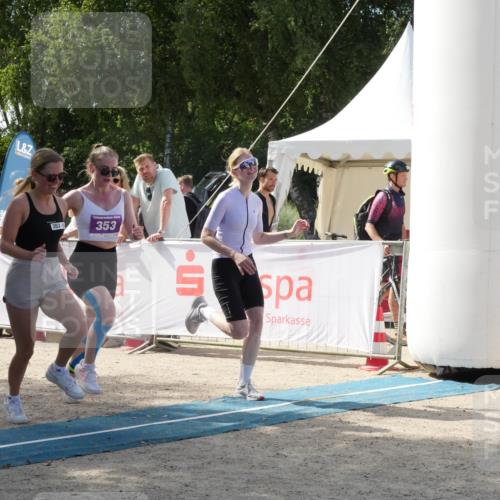 07.09.2025 - 19. Norderstedt Triathlon Zöllner http://msf.ph/oto/8789210 07.09.2025 14:06:42 Ziel 353 meine-sportfotos.de