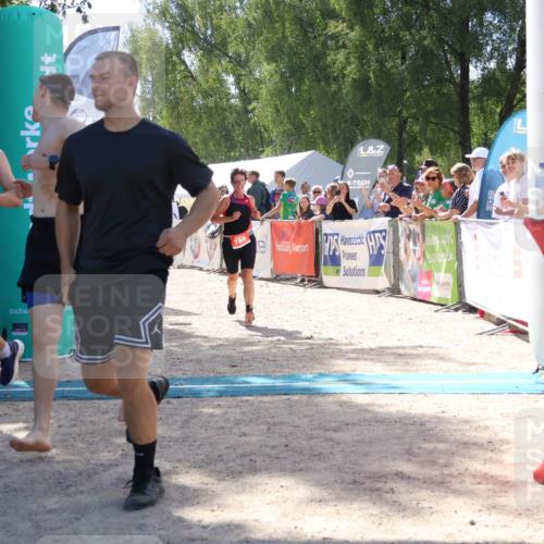 07.09.2025 - 19. Norderstedt Triathlon Zöllner http://msf.ph/oto/8789221 07.09.2025 13:49:25 Ziel 320, 789 meine-sportfotos.de