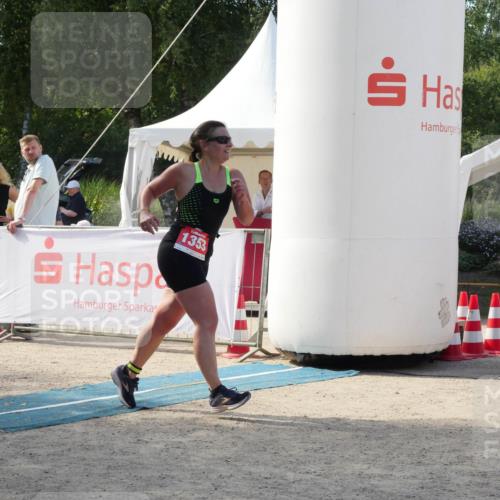 07.09.2025 - 19. Norderstedt Triathlon Zöllner http://msf.ph/oto/8789226 07.09.2025 14:08:46 Ziel 1353 meine-sportfotos.de