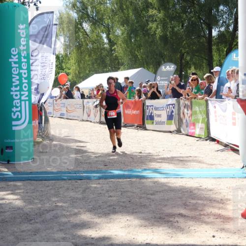 07.09.2025 - 19. Norderstedt Triathlon Zöllner http://msf.ph/oto/8789227 07.09.2025 13:49:26 Ziel 320, 789 meine-sportfotos.de