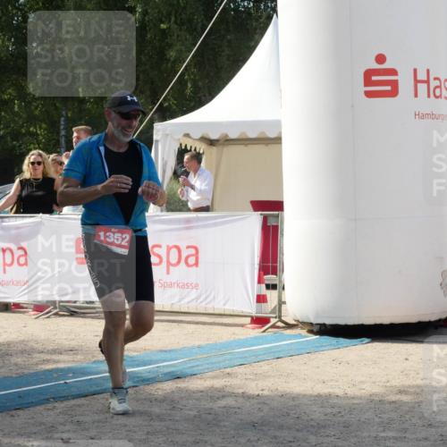 07.09.2025 - 19. Norderstedt Triathlon Zöllner http://msf.ph/oto/8789244 07.09.2025 14:10:08 Ziel 1352 meine-sportfotos.de