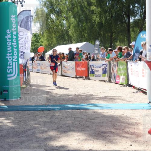07.09.2025 - 19. Norderstedt Triathlon Zöllner http://msf.ph/oto/8789246 07.09.2025 13:49:55 Ziel 855 meine-sportfotos.de