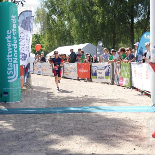 07.09.2025 - 19. Norderstedt Triathlon Zöllner http://msf.ph/oto/8789249 07.09.2025 13:49:55 Ziel 855 meine-sportfotos.de