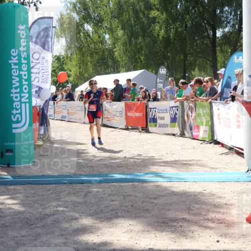 07.09.2025 - 19. Norderstedt Triathlon Zöllner http://msf.ph/oto/8789252 07.09.2025 13:49:55 Ziel 855 meine-sportfotos.de