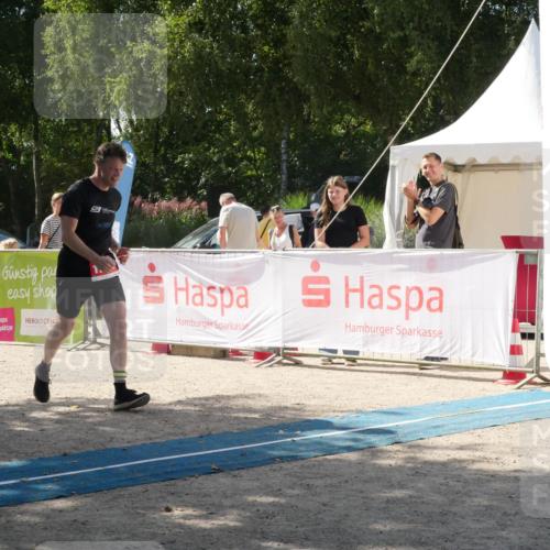 07.09.2025 - 19. Norderstedt Triathlon Zöllner http://msf.ph/oto/8789263 07.09.2025 14:16:00 Ziel 1215 meine-sportfotos.de