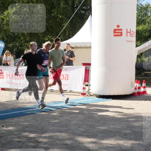 07.09.2025 - 19. Norderstedt Triathlon Zöllner http://msf.ph/oto/8789281 07.09.2025 14:16:15 Ziel 356 meine-sportfotos.de