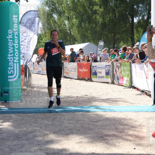 07.09.2025 - 19. Norderstedt Triathlon Zöllner http://msf.ph/oto/8789282 07.09.2025 13:50:30 Ziel 232 meine-sportfotos.de