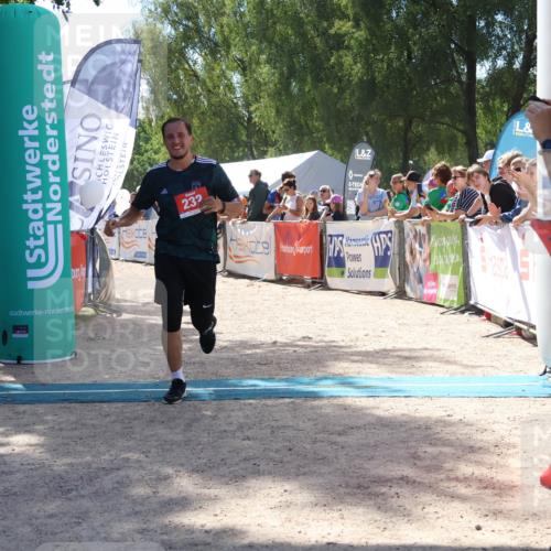07.09.2025 - 19. Norderstedt Triathlon Zöllner http://msf.ph/oto/8789285 07.09.2025 13:50:30 Ziel 232 meine-sportfotos.de