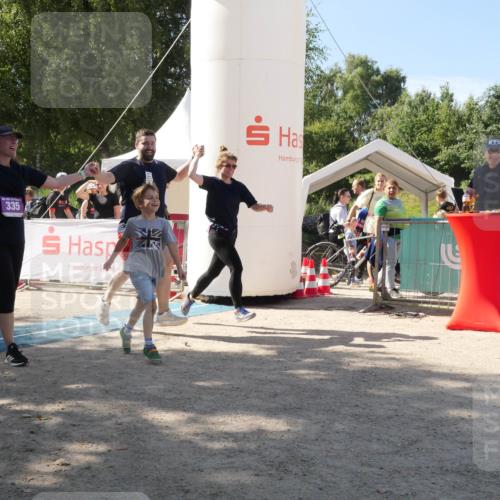 07.09.2025 - 19. Norderstedt Triathlon Zöllner http://msf.ph/oto/8789300 07.09.2025 14:18:35 Ziel 335 meine-sportfotos.de