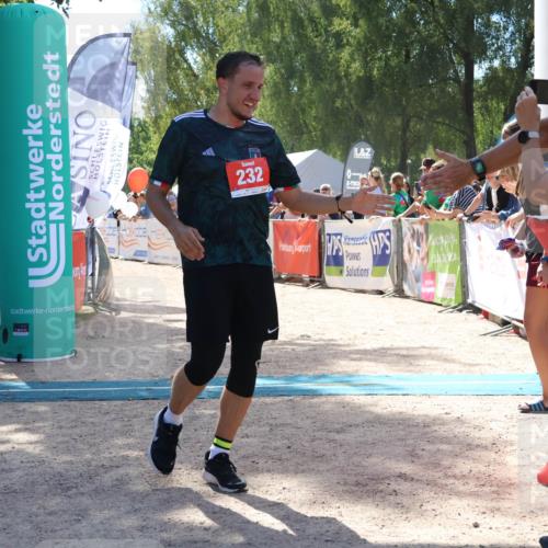 07.09.2025 - 19. Norderstedt Triathlon Zöllner http://msf.ph/oto/8789301 07.09.2025 13:50:31 Ziel 232 meine-sportfotos.de