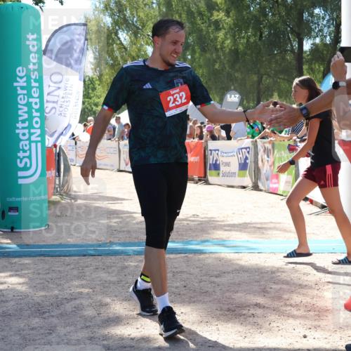 07.09.2025 - 19. Norderstedt Triathlon Zöllner http://msf.ph/oto/8789303 07.09.2025 13:50:31 Ziel 232 meine-sportfotos.de