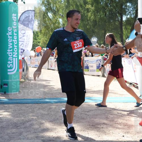 07.09.2025 - 19. Norderstedt Triathlon Zöllner http://msf.ph/oto/8789305 07.09.2025 13:50:31 Ziel 232 meine-sportfotos.de