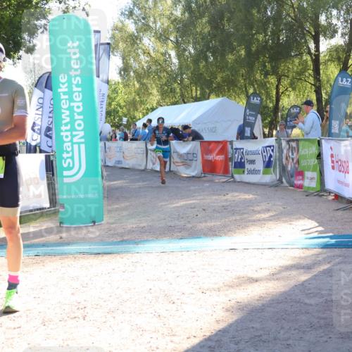 07.09.2025 - 19. Norderstedt Triathlon Zöllner http://msf.ph/oto/8789326 07.09.2025 16:17:09 Ziel 444, 514 meine-sportfotos.de