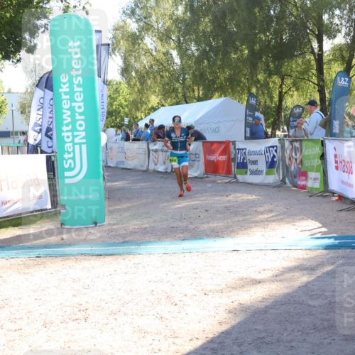 07.09.2025 - 19. Norderstedt Triathlon Zöllner http://msf.ph/oto/8789334 07.09.2025 16:17:10 Ziel 444, 514 meine-sportfotos.de